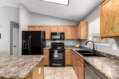 1377 E Pryor Road, San Tan Valley, AZ 85140 - Photo 8