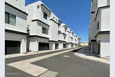 3215 E Flower Street #2, Phoenix, AZ 85018 - Photo 10