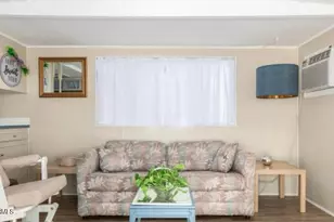 217 E Mesa Dr, Florence, AZ 85132 - Photo 2