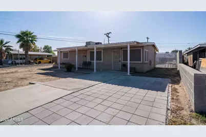 11810 N 113th Drive, Youngtown, AZ 85363 - Photo 2