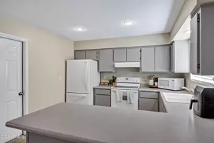 1245 W 11th St, Tempe, AZ 85281 - Photo 10