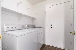 9251 W Cinnabar Ave, Peoria, AZ 85345 - Photo 20