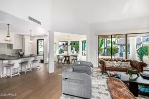 10215 N 100th Pl, Scottsdale, AZ 85258 - Photo 8