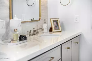 10215 N 100th Pl, Scottsdale, AZ 85258 - Photo 34