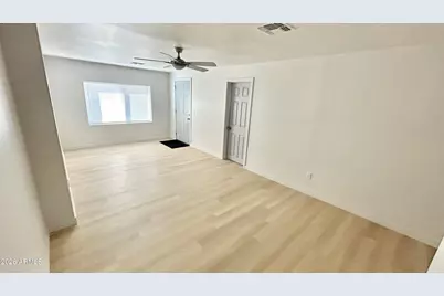 2042 N 64th Drive, Phoenix, AZ 85035 - Photo 18