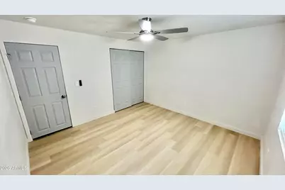 2042 N 64th Drive, Phoenix, AZ 85035 - Photo 22