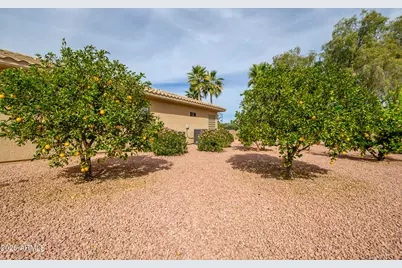 20041 N Cielo Court, Surprise, AZ 85374 - Photo 12