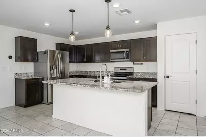 25854 W Valley View Drive, Buckeye, AZ 85326 - Photo 2