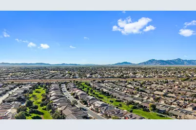 42774 W Darter Drive, Maricopa, AZ 85138 - Photo 34