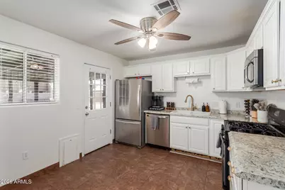 2715 W Royal Palm Road, Phoenix, AZ 85051 - Photo 14