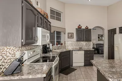 14981 W Verde Lane, Goodyear, AZ 85395 - Photo 10