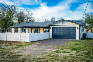 19750 E Green Valley Rd, Black Canyon City, AZ 85324 - Photo 4