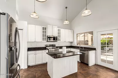 1710 W Hiddenview Drive, Phoenix, AZ 85045 - Photo 18