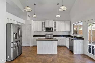 1710 W Hiddenview Drive, Phoenix, AZ 85045 - Photo 6