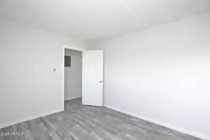 44 E Roanoke Ave, Phoenix, AZ 85004 - Photo 8