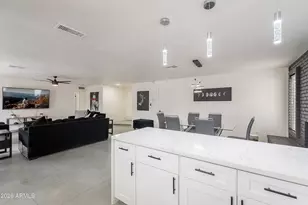 5817 S Siesta Ln, Tempe, AZ 85283 - Photo 8