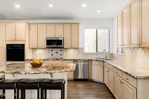 7042 W Morning Dove Dr, Glendale, AZ 85308 - Photo 8