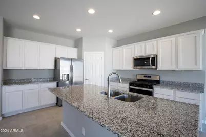 8956 W Luke Avenue, Glendale, AZ 85305 - Photo 12