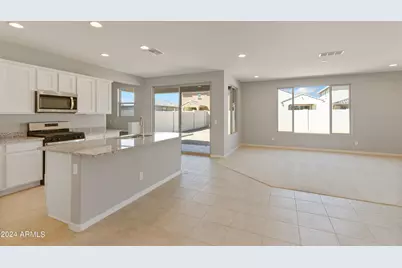 8956 W Luke Avenue, Glendale, AZ 85305 - Photo 10