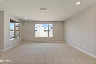 8956 W Luke Avenue, Glendale, AZ 85305 - Photo 6