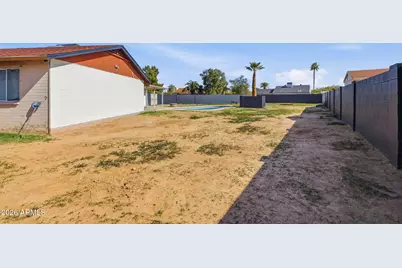 7909 W Pinchot Avenue, Phoenix, AZ 85033 - Photo 36