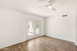 7909 W Pinchot Ave, Phoenix, AZ 85033 - Photo 26