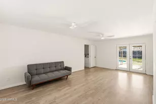 7909 W Pinchot Ave, Phoenix, AZ 85033 - Photo 24