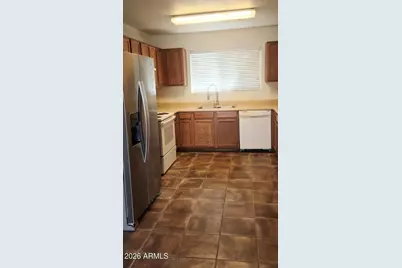 1084 E Lowell Court, Gilbert, AZ 85295 - Photo 2