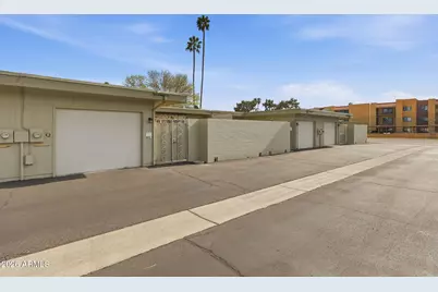 9970 W Royal Oak Road #Q, Sun City, AZ 85351 - Photo 36