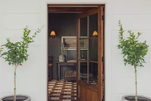 123 E Kaler Dr, Phoenix, AZ 85020 - Photo 2