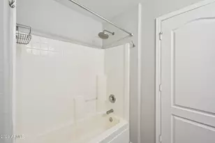 9598 N 81st Dr, Peoria, AZ 85345 - Photo 18