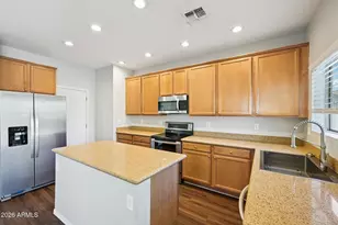 9598 N 81st Dr, Peoria, AZ 85345 - Photo 8