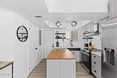 1618 N 32nd Street #6, Phoenix, AZ 85008 - Photo 6