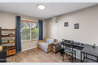 2031 E Vista Drive, Phoenix, AZ 85022 - Photo 14