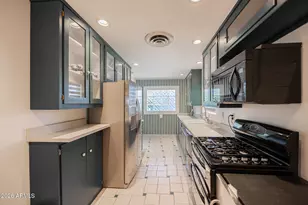 3137 N 4th Ave, Phoenix, AZ 85013 - Photo 12