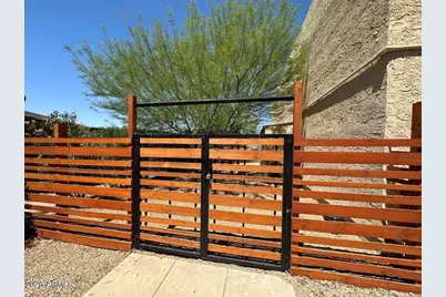 9647 N 10th Avenue #201, Phoenix, AZ 85021 - Photo 10