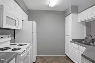 2025 E Campbell Ave, Phoenix, AZ 85016 - Photo 4