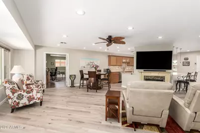 11023 W Meade Drive, Sun City, AZ 85351 - Photo 8