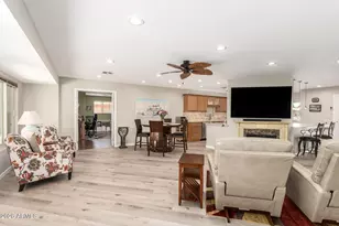 11023 W Meade Dr, Sun City, AZ 85351 - Photo 8