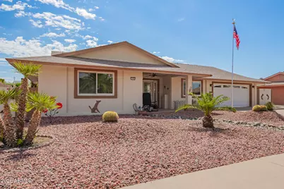 11023 W Meade Drive, Sun City, AZ 85351 - Photo 4