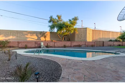 319 E Riviera Drive, Tempe, AZ 85282 - Photo 2
