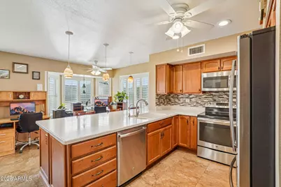 14647 W Buttonwood Drive, Sun City West, AZ 85375 - Photo 12