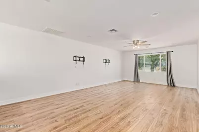 1809 E Concorda Drive, Tempe, AZ 85282 - Photo 2