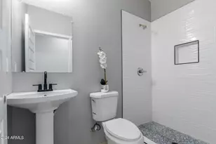 31824 N Poplar St, Wittmann, AZ 85361 - Photo 22