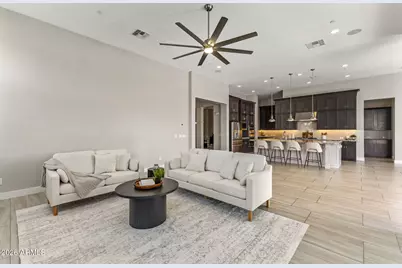 23110 N 76th Lane, Peoria, AZ 85383 - Photo 10