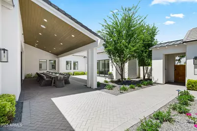 5639 N 68th Place, Paradise Valley, AZ 85253 - Photo 16