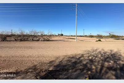4000 W Wupatki Drive #18, Eloy, AZ 85131 - Photo 1