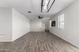 10818 W King St, Avondale, AZ 85323 - Photo 8