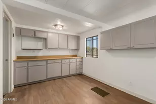 9630 S 9th Ave, Phoenix, AZ 85041 - Photo 14