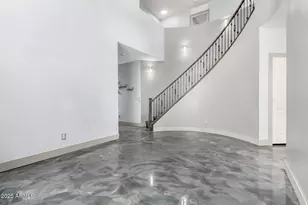 2920 W Glass Ln, Phoenix, AZ 85041 - Photo 8